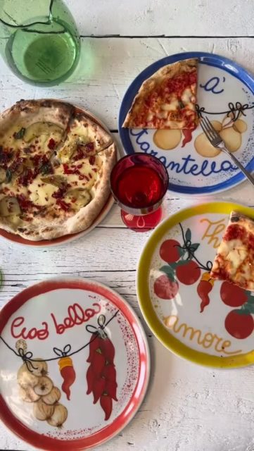 Pizza schmeckt besser, wenn sie gut aussieht und unsere neuen Pizzateller sind ready für den perfekten Slice!