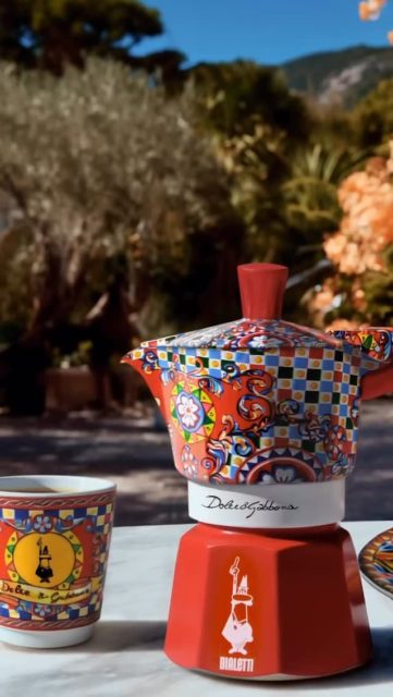 enjoy the summervibes with @dolcegabbana & @bialetti - available at our store @fruehauf_since1884